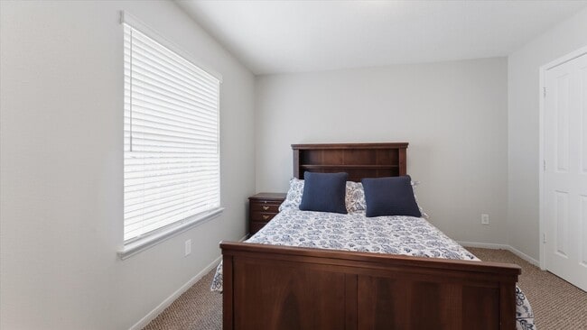 Building Photo - 34 Candle Pine Pl