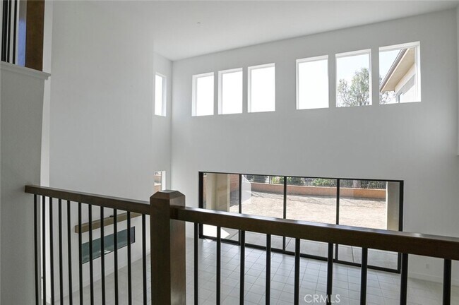 Building Photo - 20552 Edgewood Ct