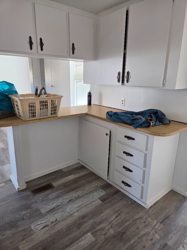 Building Photo - 220 17th Ave