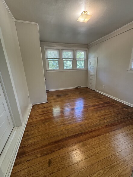 Building Photo - 3125 Heyward St