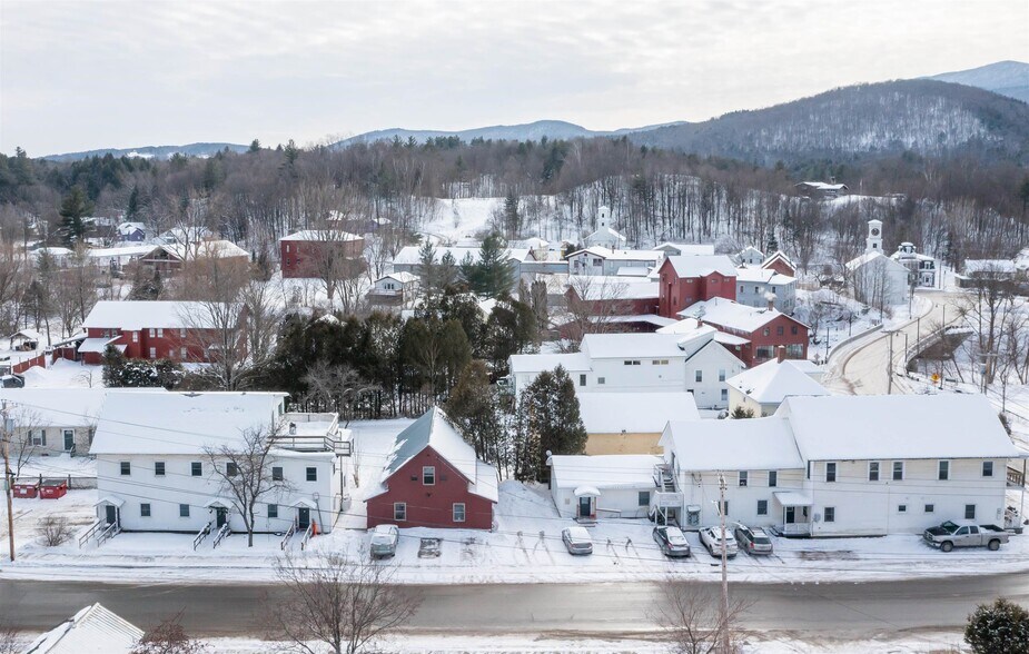 Building Photo - 46 School St