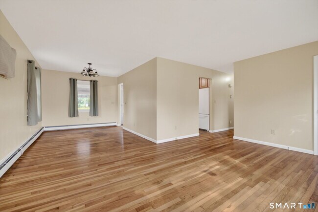 Building Photo - 121 Cherry Hill Rd