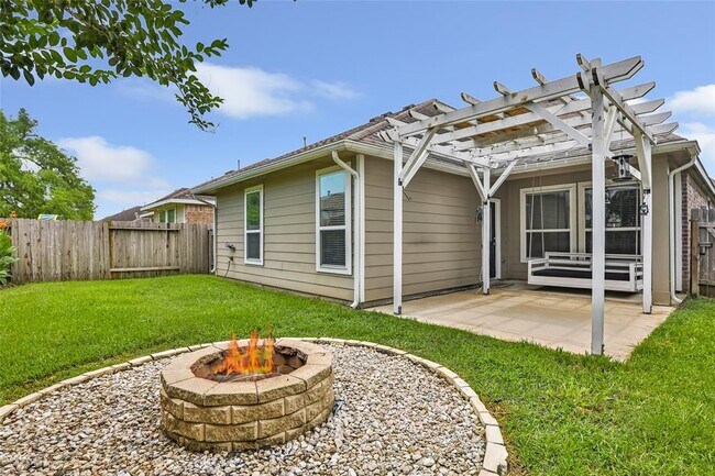Building Photo - 21602 Rainfall Park Dr