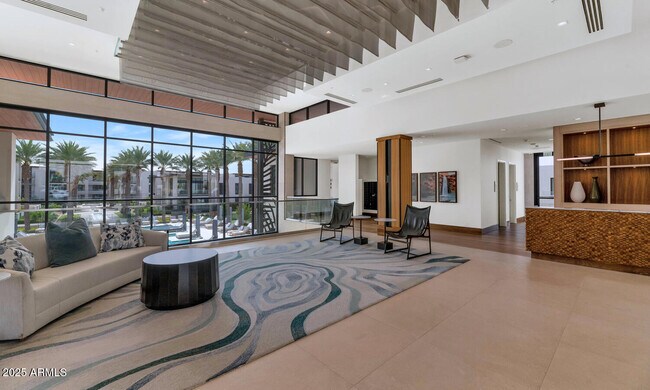 Building Photo - 6587 N Palmeraie Blvd