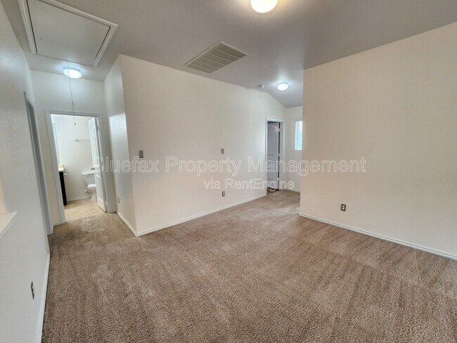 Building Photo - 11723 Verdis Vly