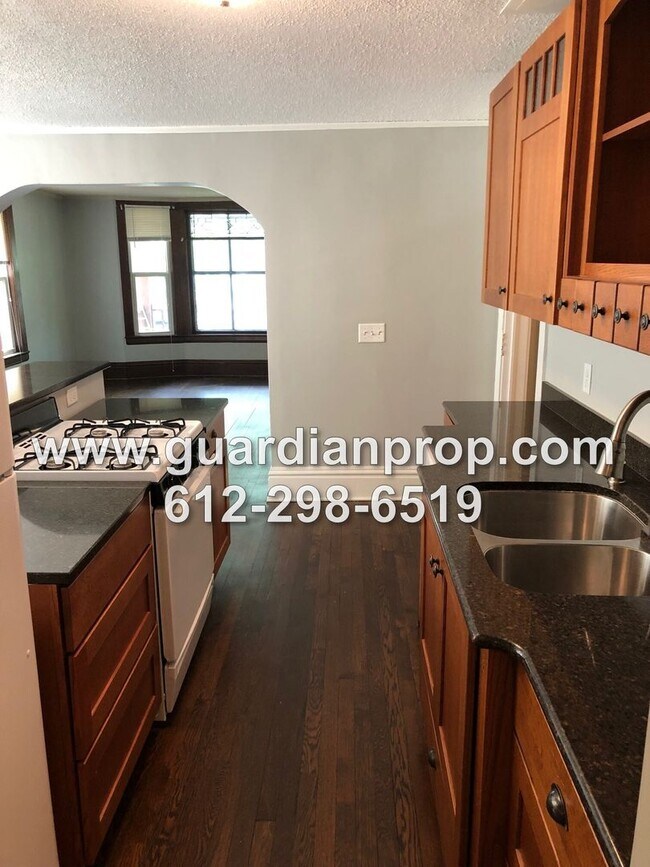 Building Photo - 1783 W Dayton Ave