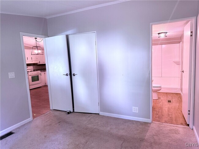 Building Photo - 68 Bingham Rd