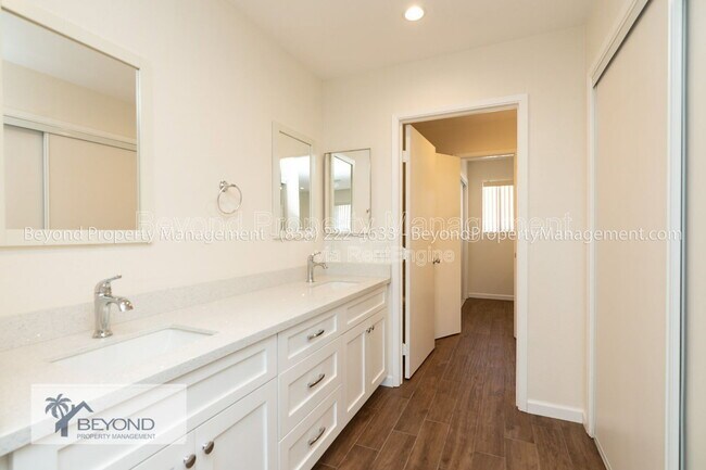 Building Photo - 122 Palmyra Dr
