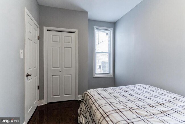 Building Photo - 2653 Jasper St