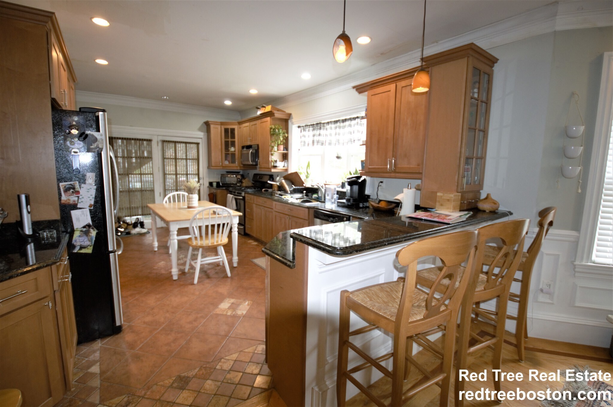 Building Photo - 55 Hobart St