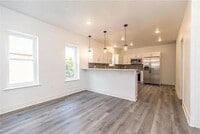 Building Photo - Beautiful 4 Bedroom Newly renovated home!