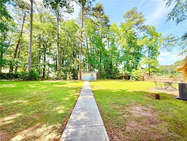 Building Photo - 3042 Hudson Ct