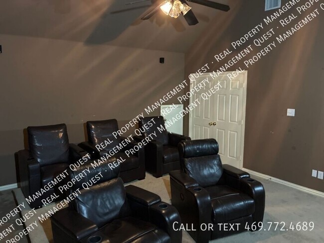 Building Photo - 3731 Edgewood Ct