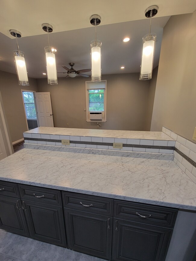 Building Photo - 1441 Wightman St