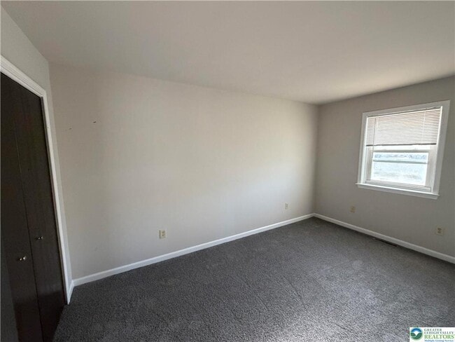 Building Photo - 350 Moty Dr