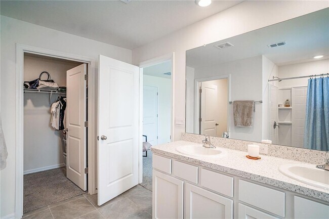 Building Photo - 13295 Mylion Wy