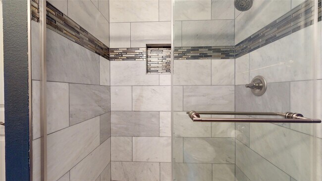 Building Photo - 2984 Holly Hall St