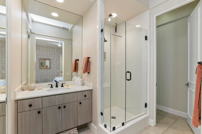 Building Photo - 78688 Cabrillo Way