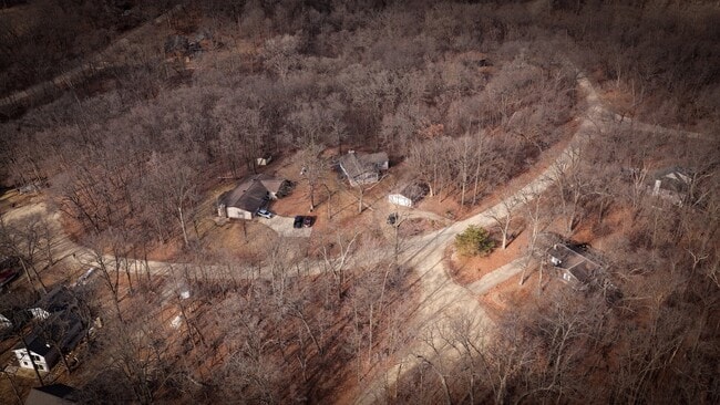 Building Photo - 55 Fairoaks Dr