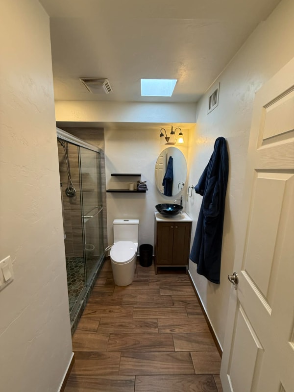 Building Photo - 348 W Via Del Heroe