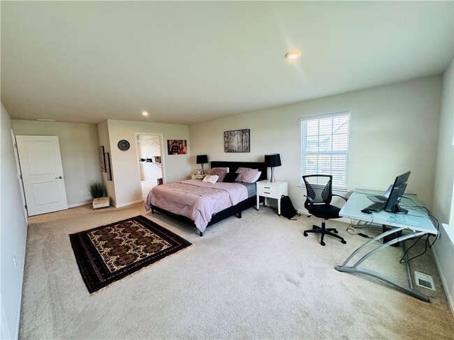 Building Photo - 6016 Ivory Dr