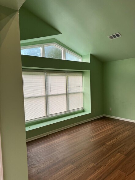 Building Photo - 502 Iveys Scenic Dr
