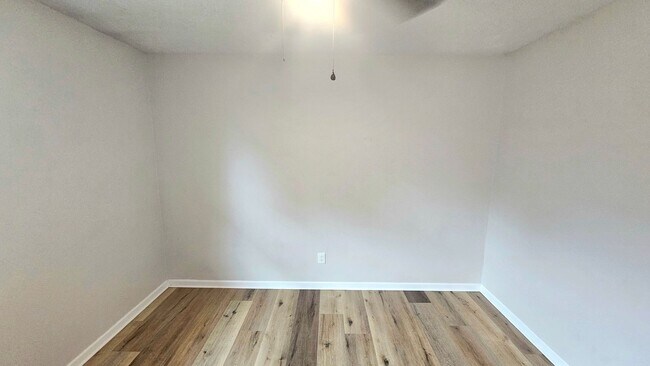 Building Photo - 1817-1819 Sawmill Pl Mansfield OH 44904