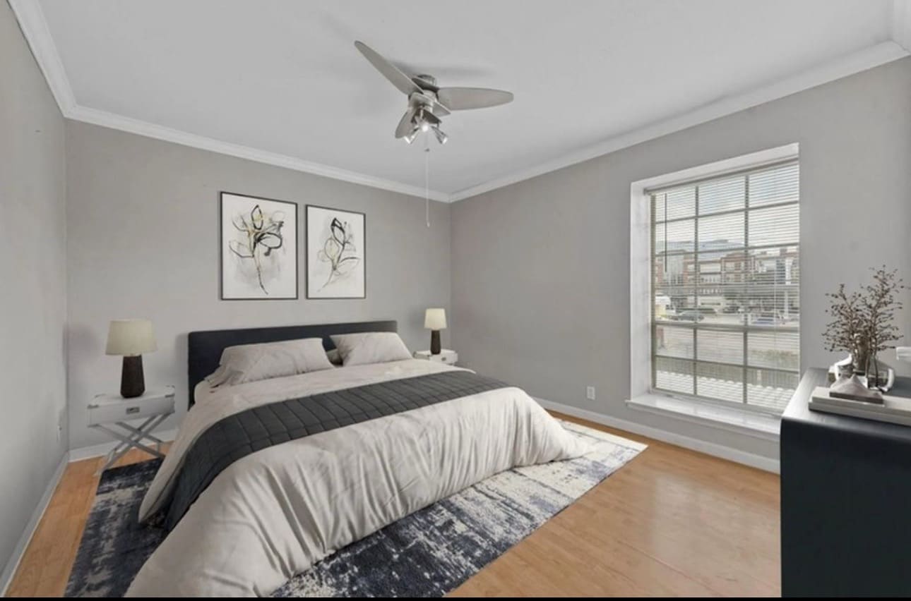 Building Photo - Room in Condo on Fleetwood Oaks Ave