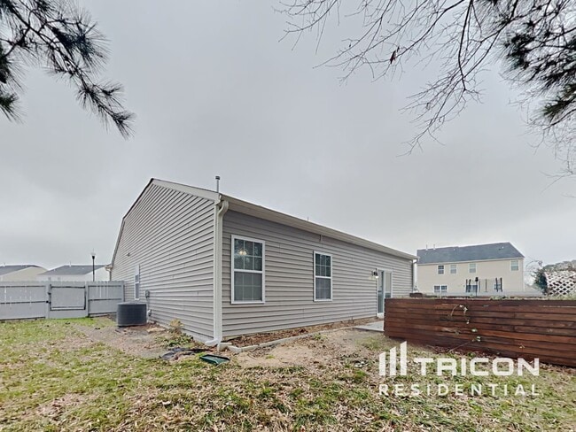 Building Photo - 909 Wild Lilac Ct