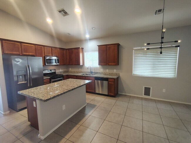 Building Photo - 8990 W Cloudwood Dr