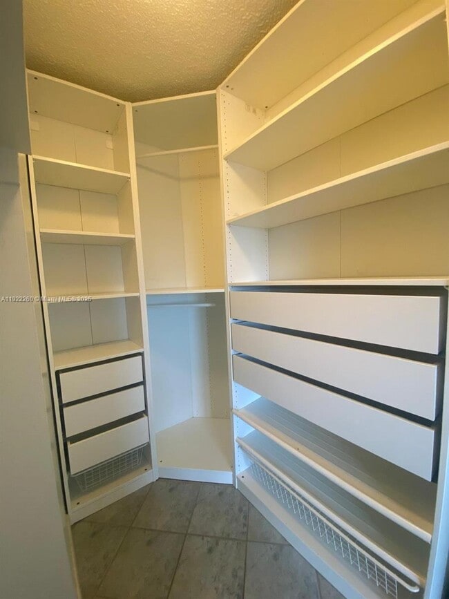 Building Photo - 2841 NE 163rd St