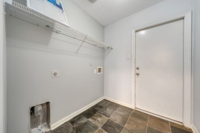 Building Photo - 16393 Ryan Guinn Way