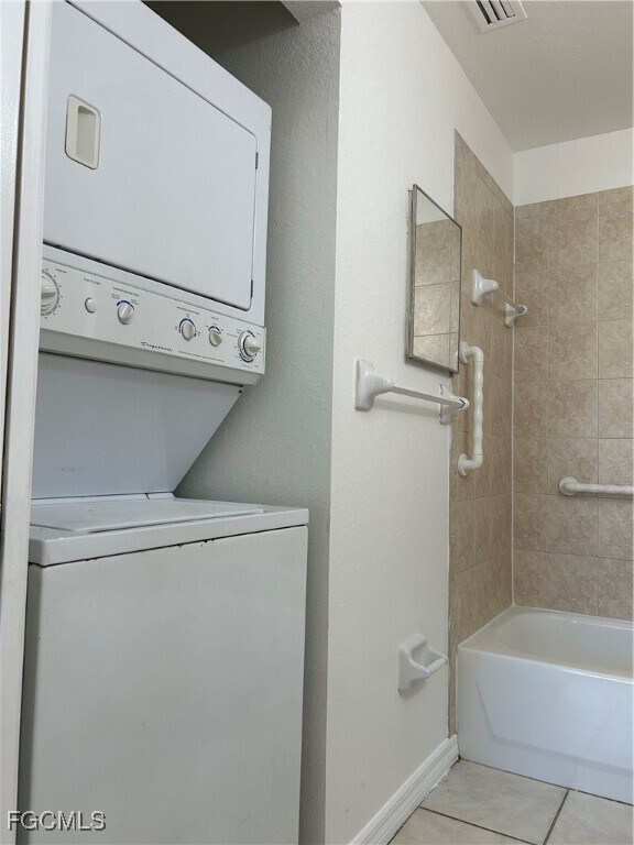 Building Photo - 2936 SE Santa Barbara Pl