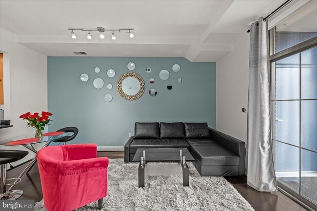 Building Photo - 1111 Oronoco St