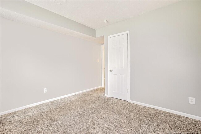 Building Photo - 221 Waxhaw Dr