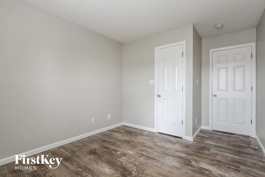 Building Photo - 1456 Monitor Way