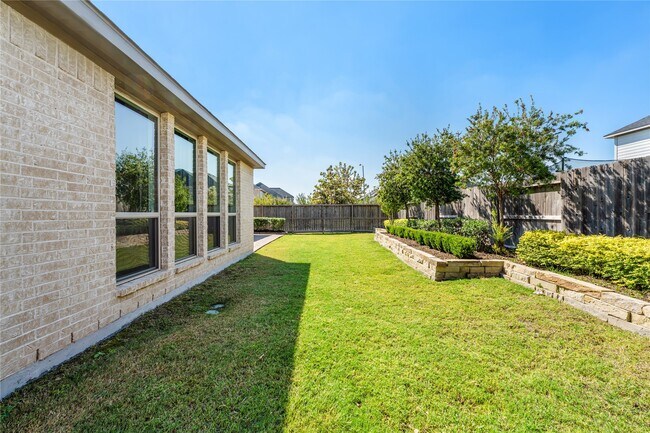 Building Photo - 28618 Casen Ranch Ln