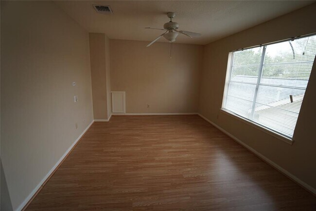 Building Photo - 7827 Candle Ln