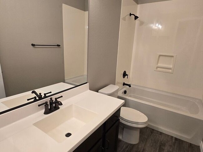 Building Photo - $300 MOVE-IN DISCOUNT - 3-BEDROOM WITH COMMUNITY POOL