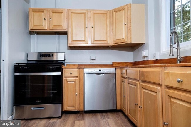 Building Photo - 3117 Ravensworth Pl