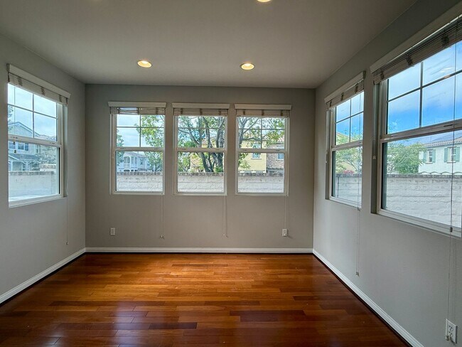 Building Photo - Gorgeous Home in Pacific Highland Ranch Co...