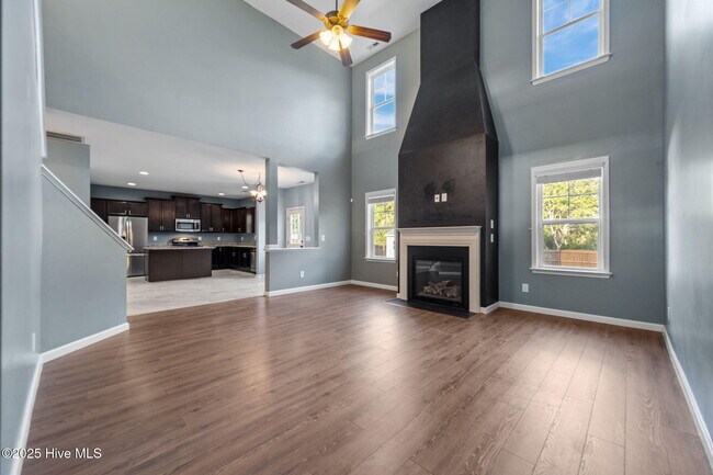 Building Photo - 711 Tuscarora Dr