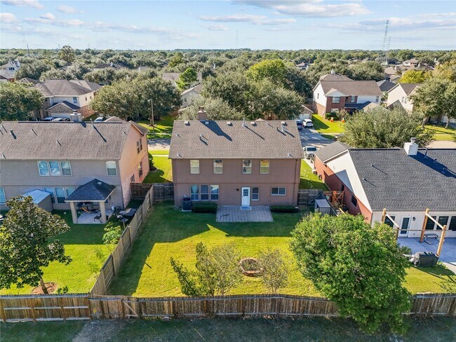 Building Photo - 542 Cedar Branch Dr