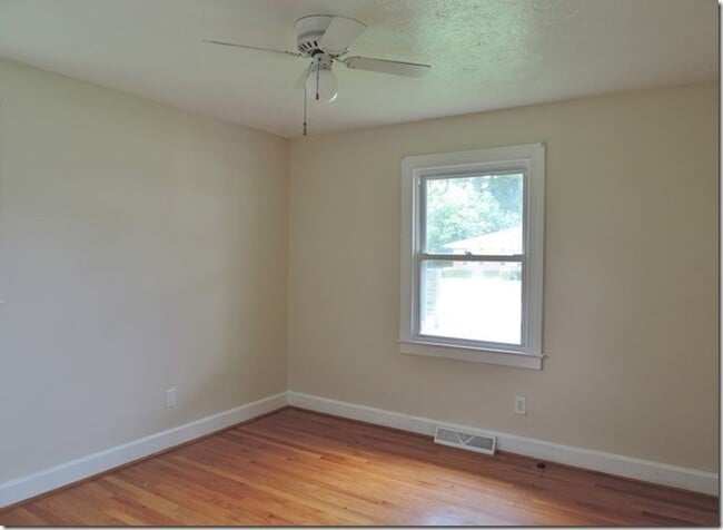 Building Photo - 2223 Imperial Ave E