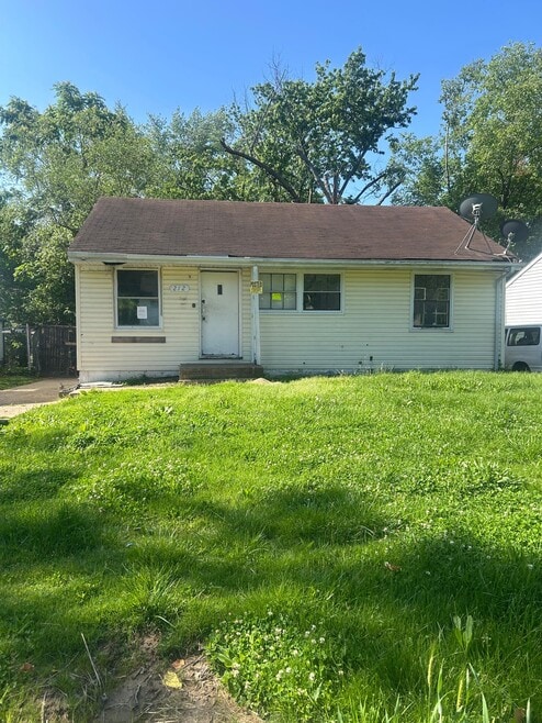 Building Photo - 212 Cameron Rd