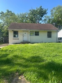 Building Photo - 212 Cameron Rd