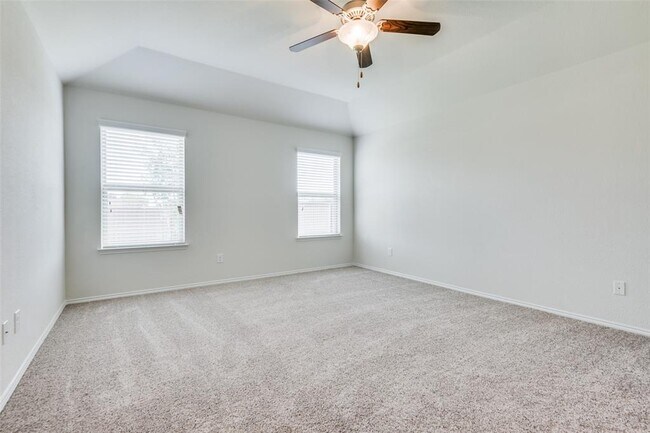 Building Photo - 1165 Dravite Dr