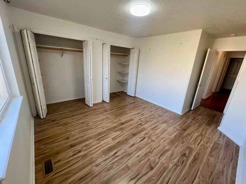 Building Photo - 2718 Bobcat Dr