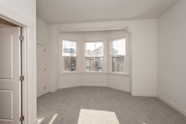 Building Photo - The Clarington