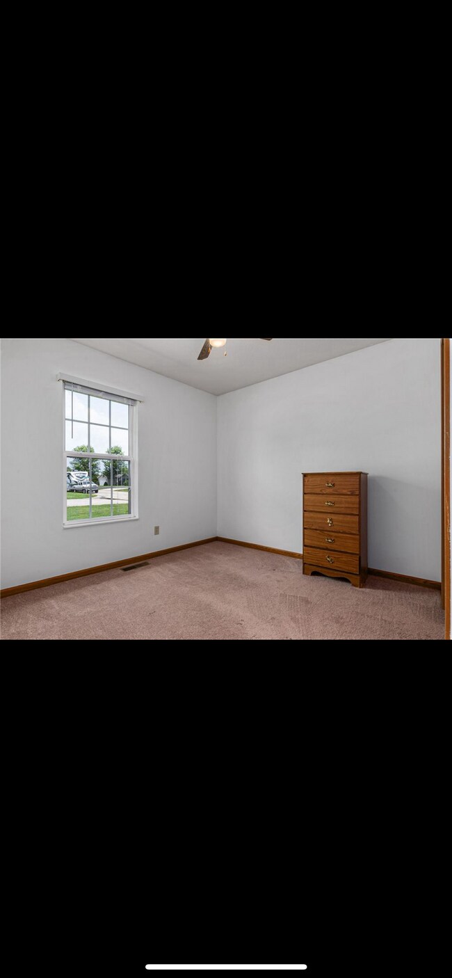 Building Photo - 14103 Southwind Dr